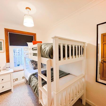 רויאל טונבריג' וולס 3 Bedroom Home Close To Town Centre With Wifi & Garden מראה חיצוני תמונה