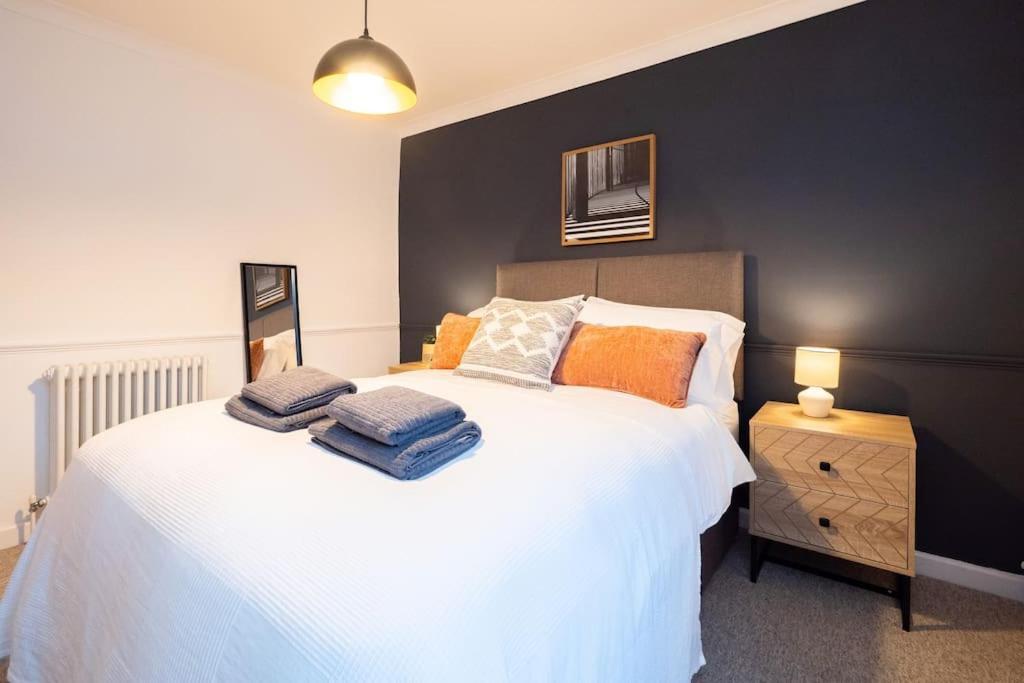 רויאל טונבריג' וולס 3 Bedroom Home Close To Town Centre With Wifi & Garden מראה חיצוני תמונה