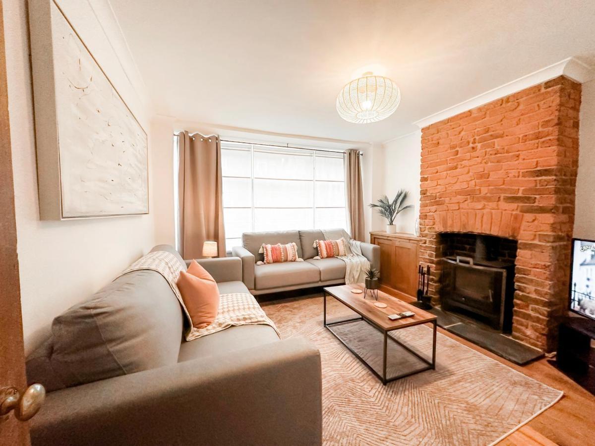 רויאל טונבריג' וולס 3 Bedroom Home Close To Town Centre With Wifi & Garden מראה חיצוני תמונה